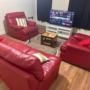 https://justalf-facilities-spacious-2-bed-apartment-in.cambridgehotelsuk.com