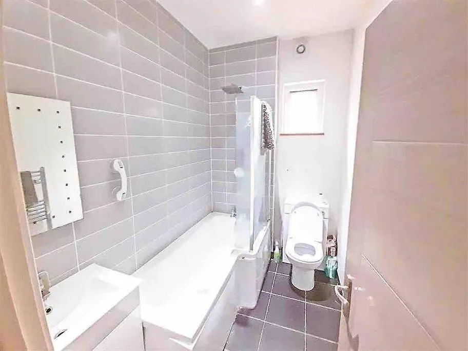 London 2 Bed Apartment